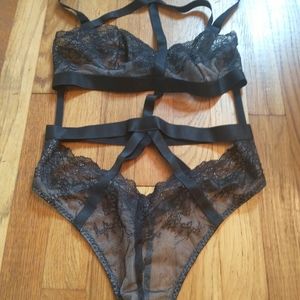 Victoria's Secret Black Caged Strappy Lace Teddy Medium